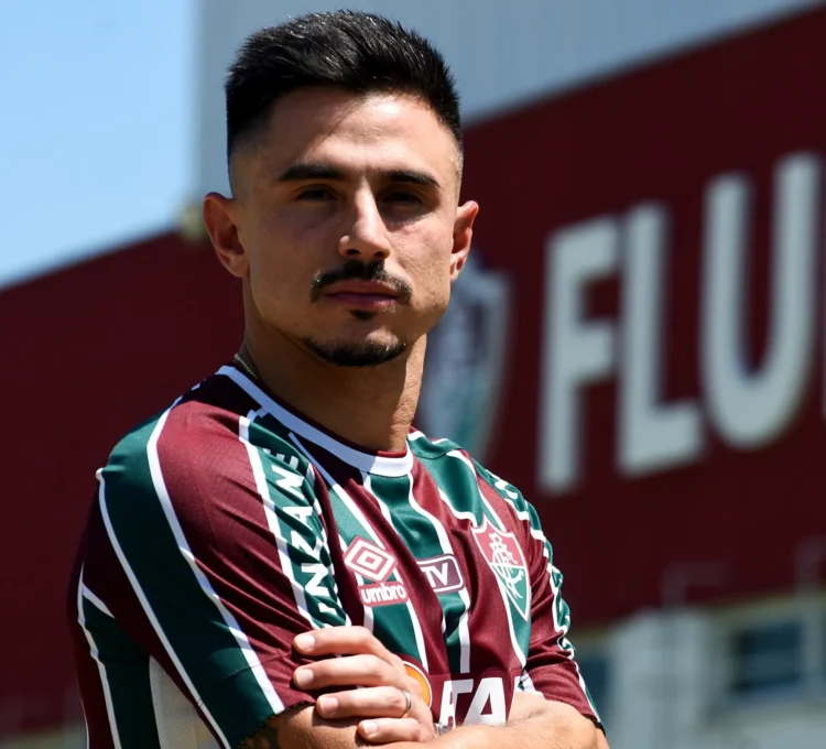 Em meio a polêmica, Willian Bigode sai do Fluminense e acerta com Athletico