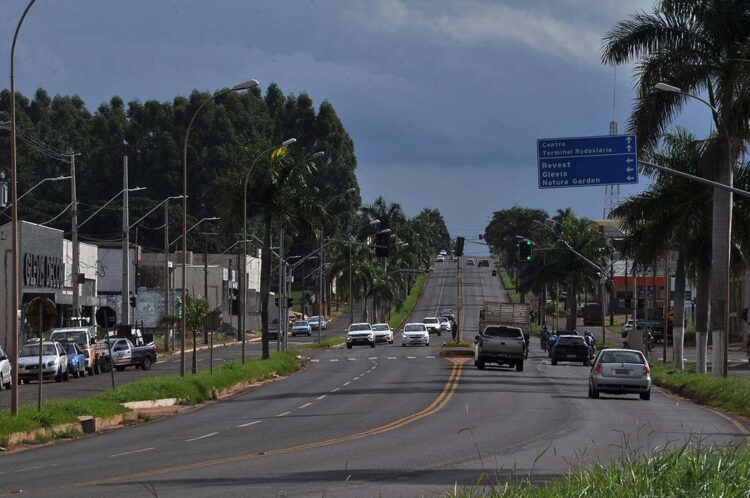 Simepar prevê poucas chances de chuva nesta sexta-feira