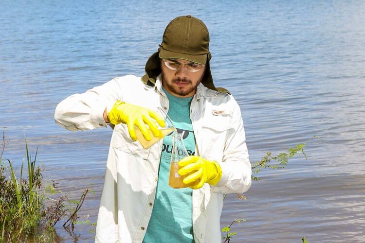 Chuvas prolongadas e inundações escancaram problemas de pequenas a grandes cidades