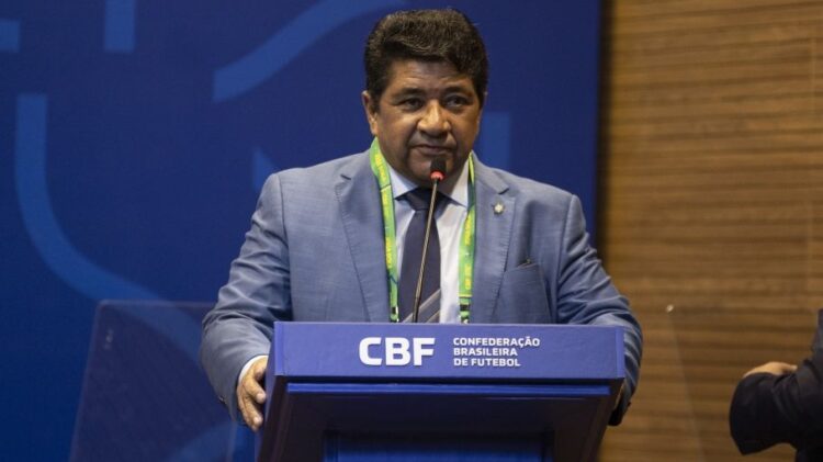 CBF vê Ancelotti mantendo aparências  ao falar em permanência no Real Madrid