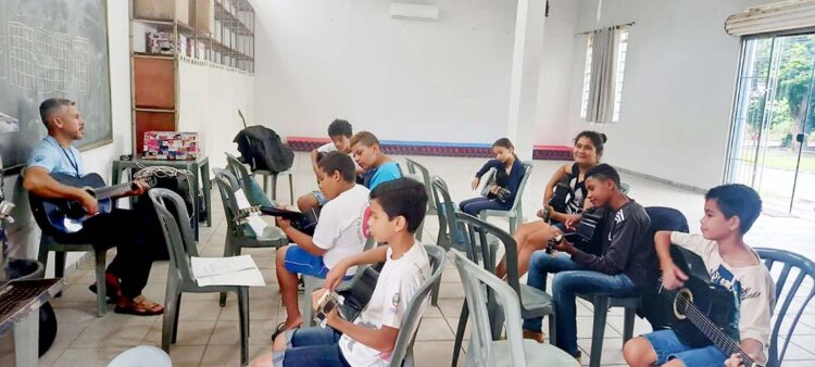 Município retoma atividades artísticas com crianças e adolescentes