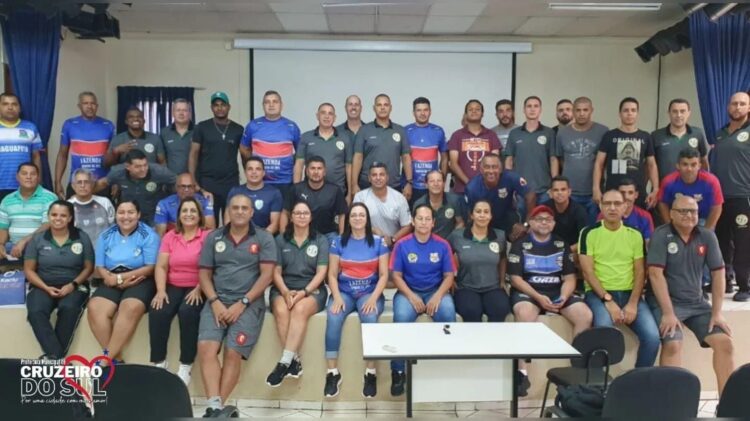 Cruzeiro do Sul sedia atualização  de regras de futebol de campo