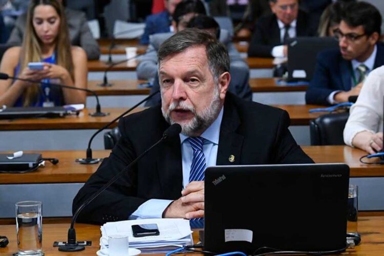 Projeto garante internet nas escolas públicas brasileiras