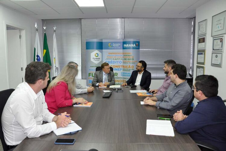 Fomento Paraná e Estado renovam parceria de oferta crédito nas Agências do Trabalhador