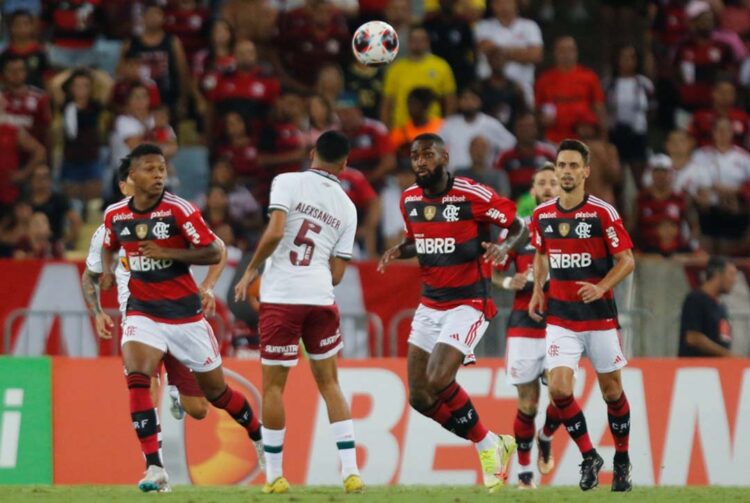 Após série de tropeços, Vítor Pereira diz que  time não estava preparado para decisões