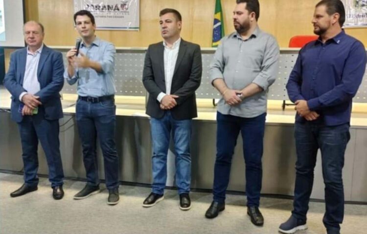 Prefeita participa de reunião sobre o  Programa Estadual de apoio à pavimentação