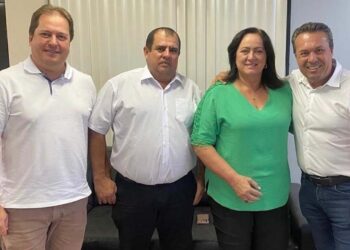 Prefeita Neila Fernandes busca recursos  e melhorias para o município em Curitiba