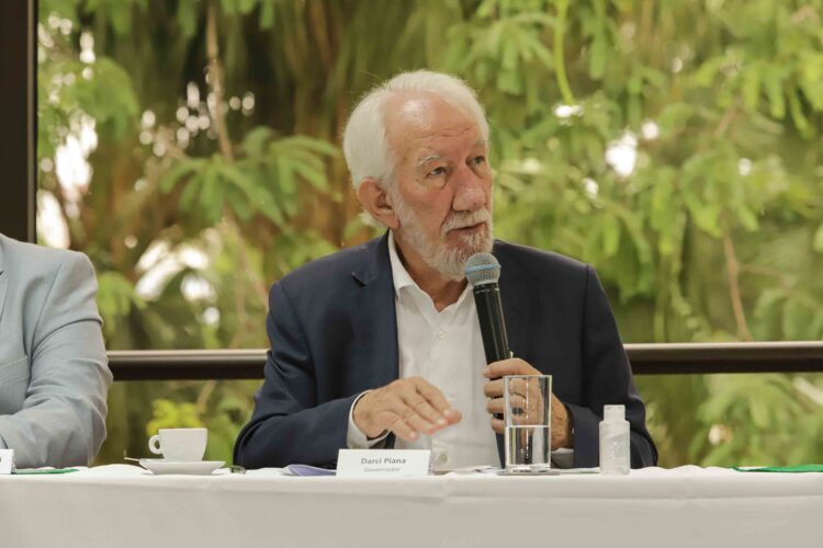 Governo discute com setor produtivo e  parlamentares a criação do fundo da Região Sul