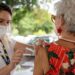 Pessoas maiores de 60 anos já podem tomar  vacina bivalente contra Covid-19 em Paranavaí