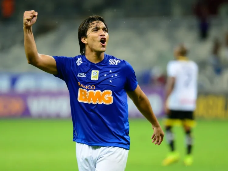 Marcelo Moreno é anunciado por time do grupo do Corinthians na Libertadores