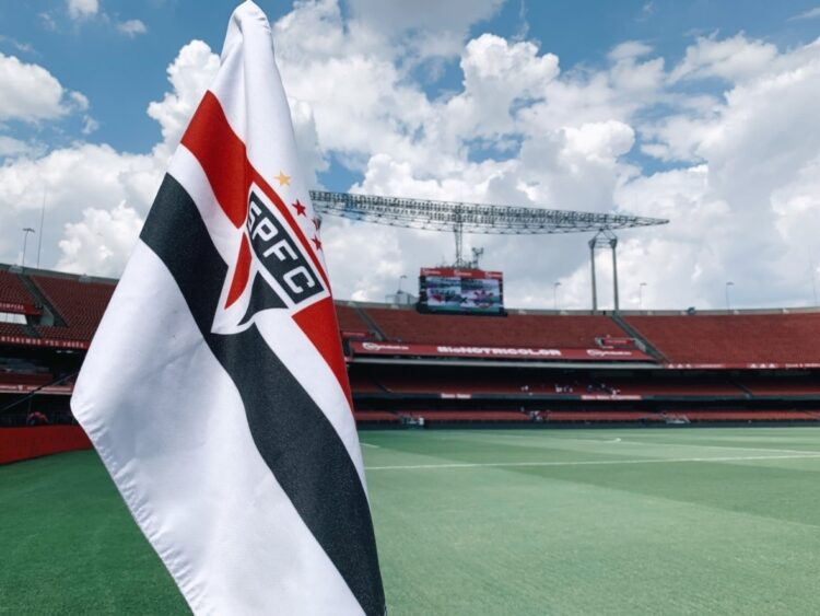 São Paulo recalcula rota após eliminação e desfalques e busca reforços