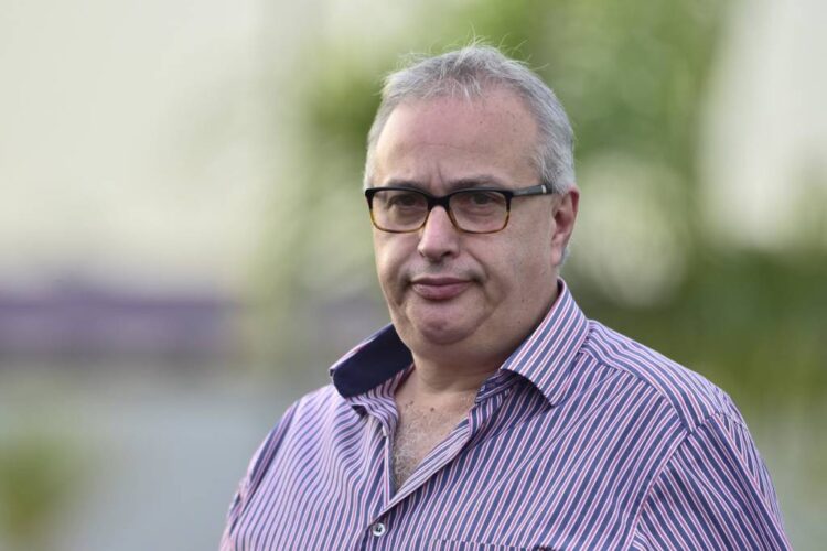 Corinthians anuncia a saída do diretor de futebol Roberto de Andrade