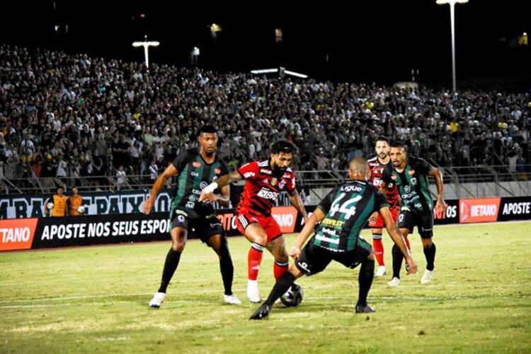 Maringá vence, amplia crise do Flamengo e larga na frente na Copa do Brasil