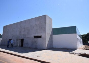 Investimentos no hospital municipal trarão mais conforto aos pacientes, garante prefeito