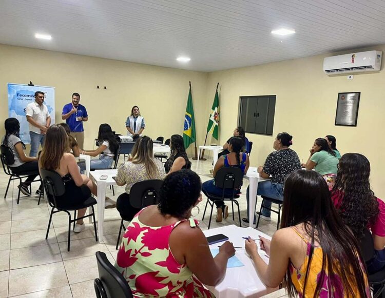 Prefeito acompanha aula inaugural de mais  um curso de capacitação no município