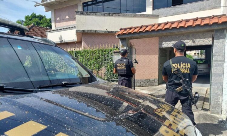 PF faz operação contra grupo que movimentou R$ 30 milhões