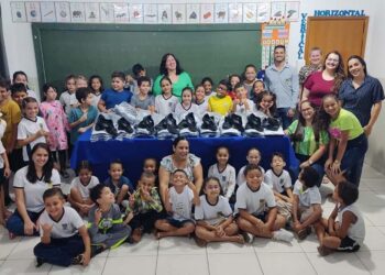 Alunos da rede municipal já estão com os uniformes novos