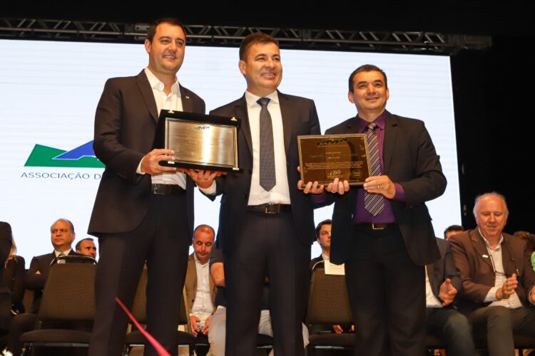 Governador destaca atuação conjunta  entre Estado e municípios na posse da AMP