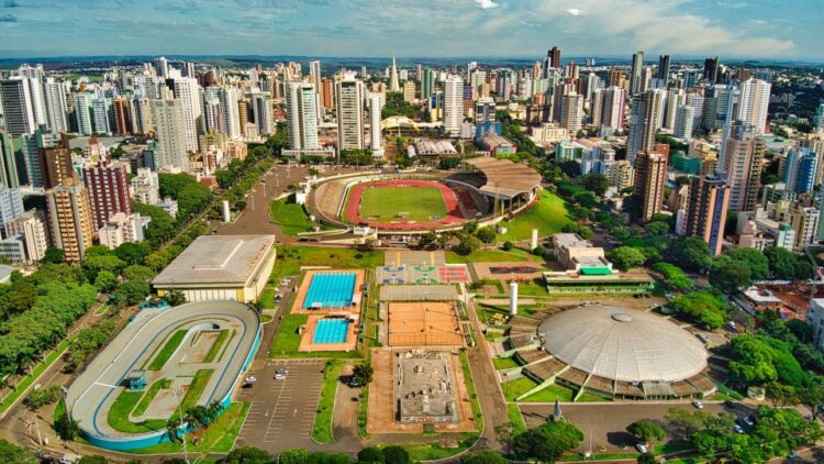 Prefeitura disponibiliza telão na Vila Olímpica para transmissão do jogo do Maringá FC contra Flamengo nesta quinta, 13