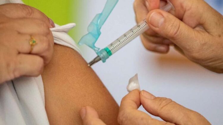 Em Paranavaí, vacina bivalente contra Covid já está disponível para maiores de 18 anos