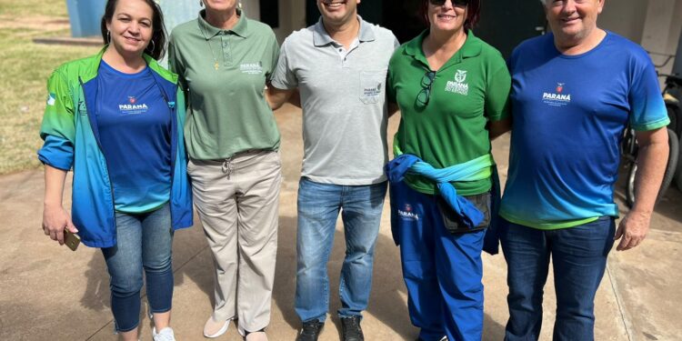 Coordenadora Geral dos Jogos Escolares Marcia Tomadon visita regional de Nova Esperança