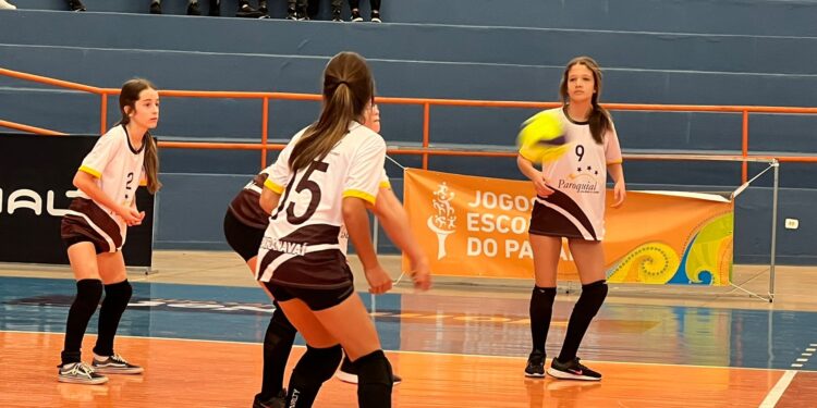 Colégio Nossa Senhora do Carmo de Paranavaí inicia competição com duas vitórias no voleibol