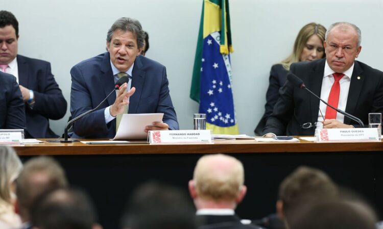 Haddad defende corte de gastos  tributários em audiência na Câmara