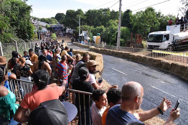 2ª edição da Corrida Maluca supera todas as expectativas e já é a maior festa popular de Paranavaí
