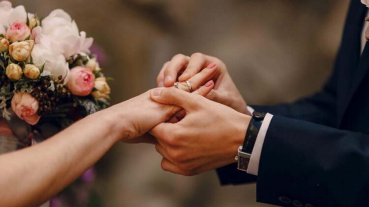 Casamentos com menores de 18 anos diminuem 30% após nova lei