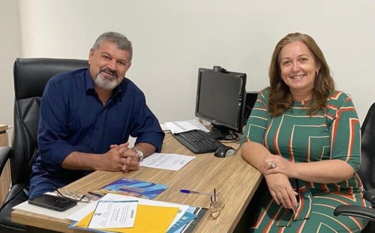 Professor Ademir Saravalli assuma e chefia  do Núcleo Regional de Educação de Loanda