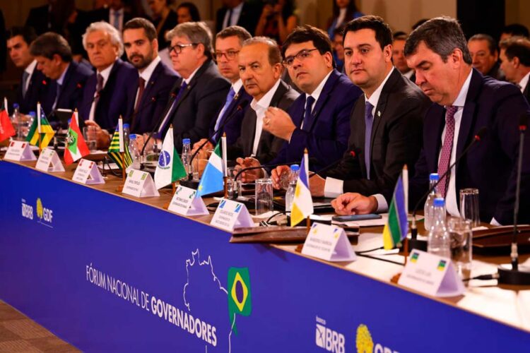 Ratinho Junior reforça importância da reforma tributária no Fórum Nacional de Governadores