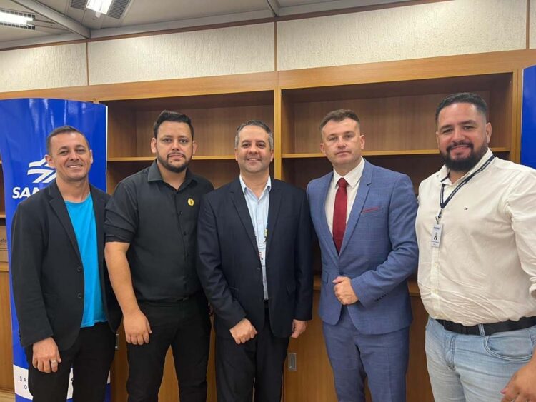 Prefeito negocia melhorias para os portos Brasílio e 18