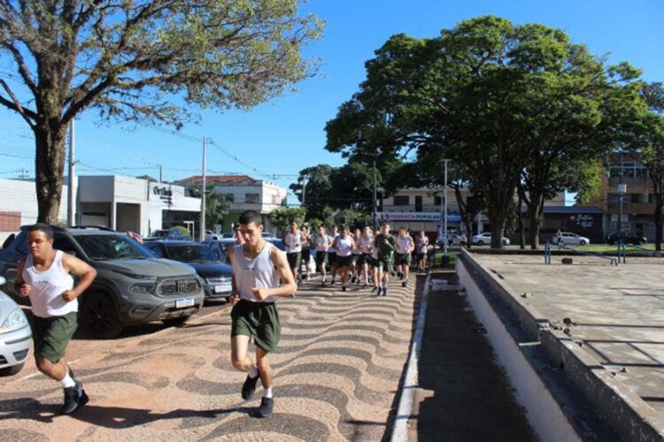 Quase 200 pessoas participaram da Caminhada pela Saúde e somaram 973 km percorridos