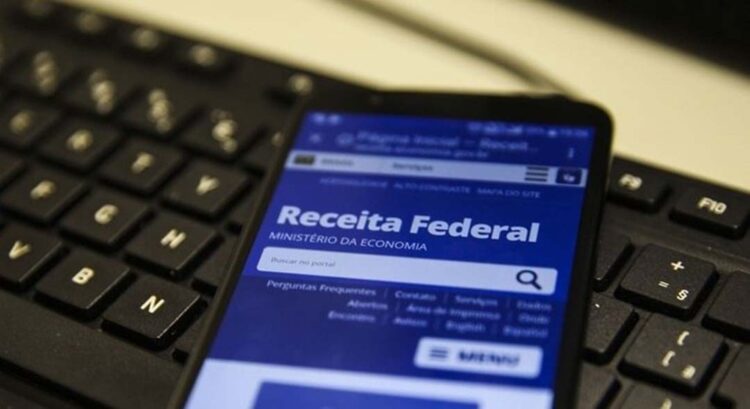 Receita mudou regras para ações na declaração do IR; veja o que fazer