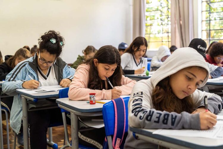 Secretaria de Educação divulga classificados para segunda fase das Olimpíadas de Matemática