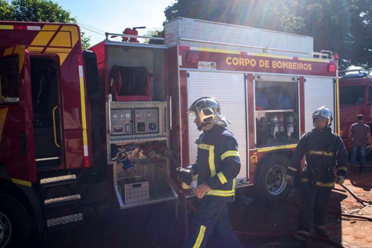 Incêndio é controlado pelo Corpo de Bombeiros em Loanda