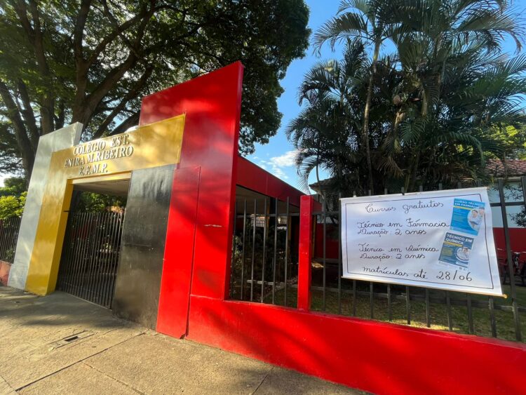 Inscrições para cursos técnicos gratuitos no Colégio Enira terminam na próxima quarta-feira (28)
