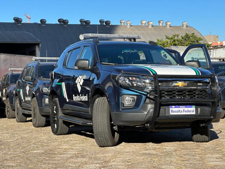 Receita deflagra operação para combater  o comércio irregular de pneus estrangeiros