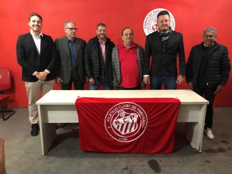 Novo presidente promete profissionalizar  futebol; SAF não é descartada