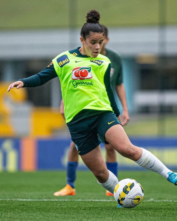 Francine Moreira volta a ser convocada para a seleção brasileira Sub-17