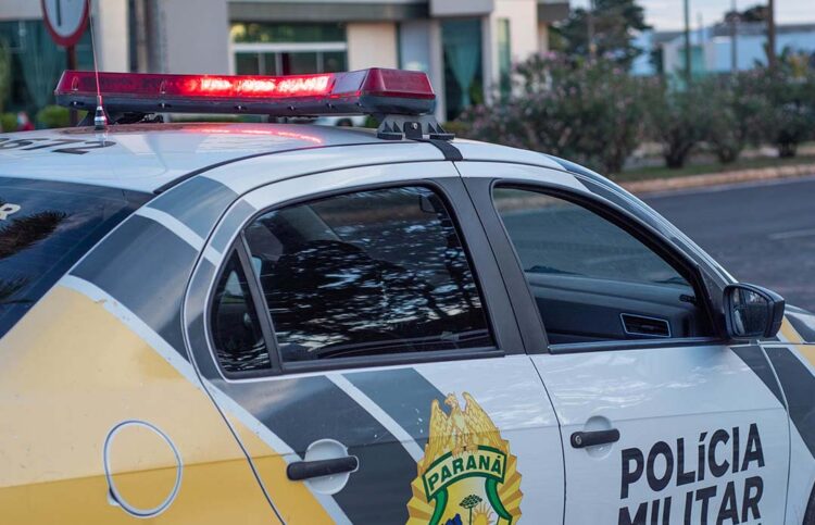 Homem com mandado de prisão em aberto por tráfico de drogas é preso durante abordagem de PM