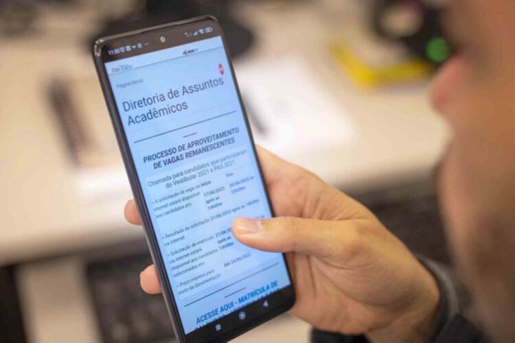 Paranavaí tem 35 vagas remanescentes para candidatos que fizeram vestibular EAD da UEM