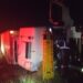 Caminhoneiro fica ferido após tombamento em rodovia de Nova Londrina
