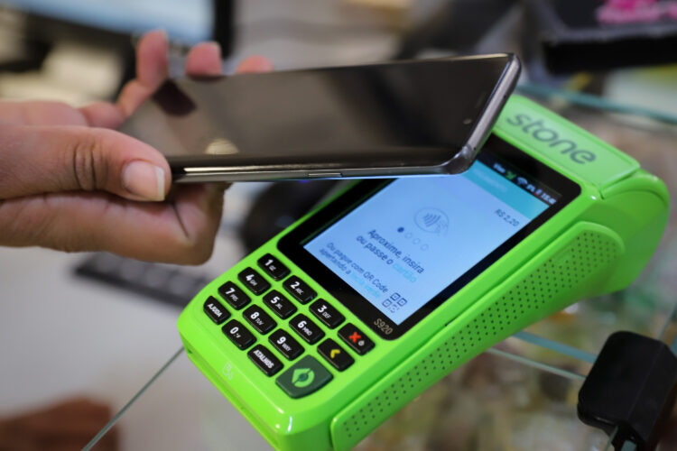 Inadimplência tem queda pela primeira vez em 2023