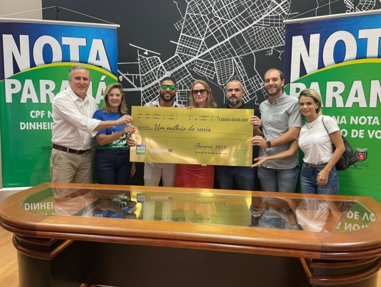 Moradora de Paranavaí é sorteada com prêmio de R$1 milhão do Nota Paraná