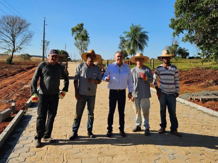 Município inicia pavimentação na Estrada Rural do Taquara