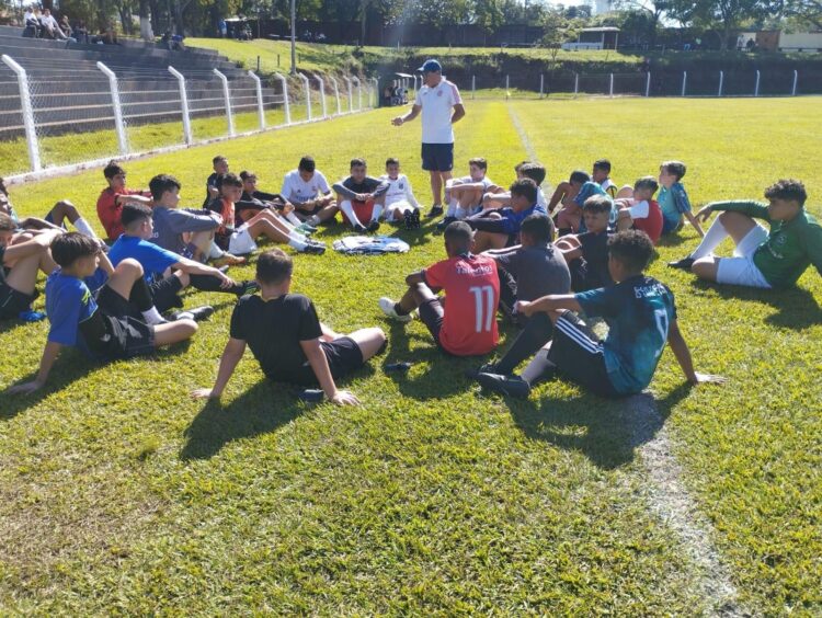 Observador do Flamengo selecionou  atletas de São Pedro do Paraná e região