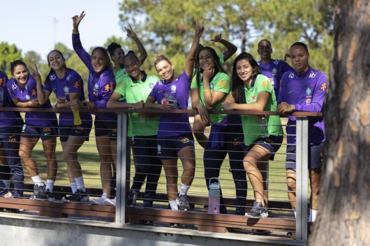 Dia de jogo do Brasil na Copa feminina não tem ponto facultativo garantido