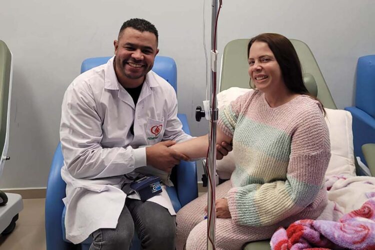 Tratamento ofertado pelo Estado melhora a vida de pacientes com doenças raras do sangue