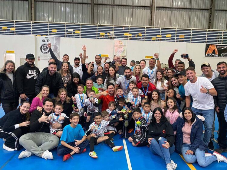 Time Sub-06 de Paranavaí é campeão na série prata do Campeonato Paranaense de Futsal
